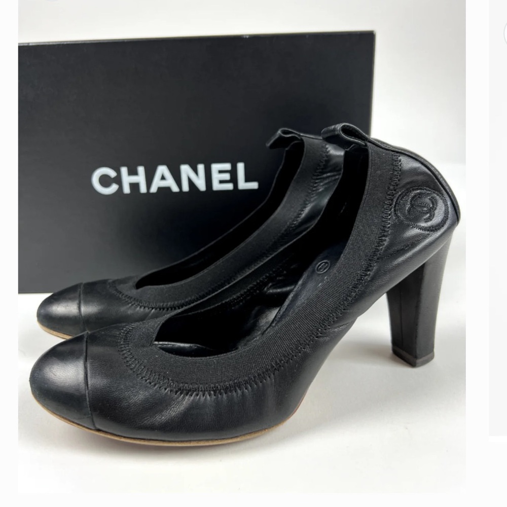 CHANEL Black Heels classic heels